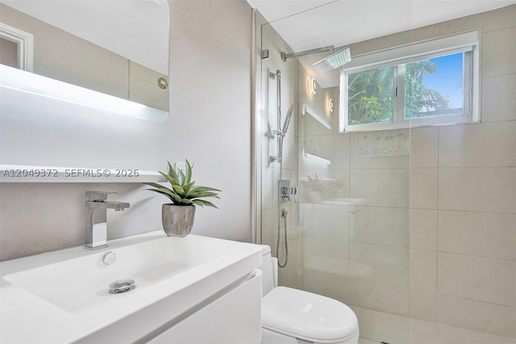 ALTON BEACH BAY FRONT - Residential Lease