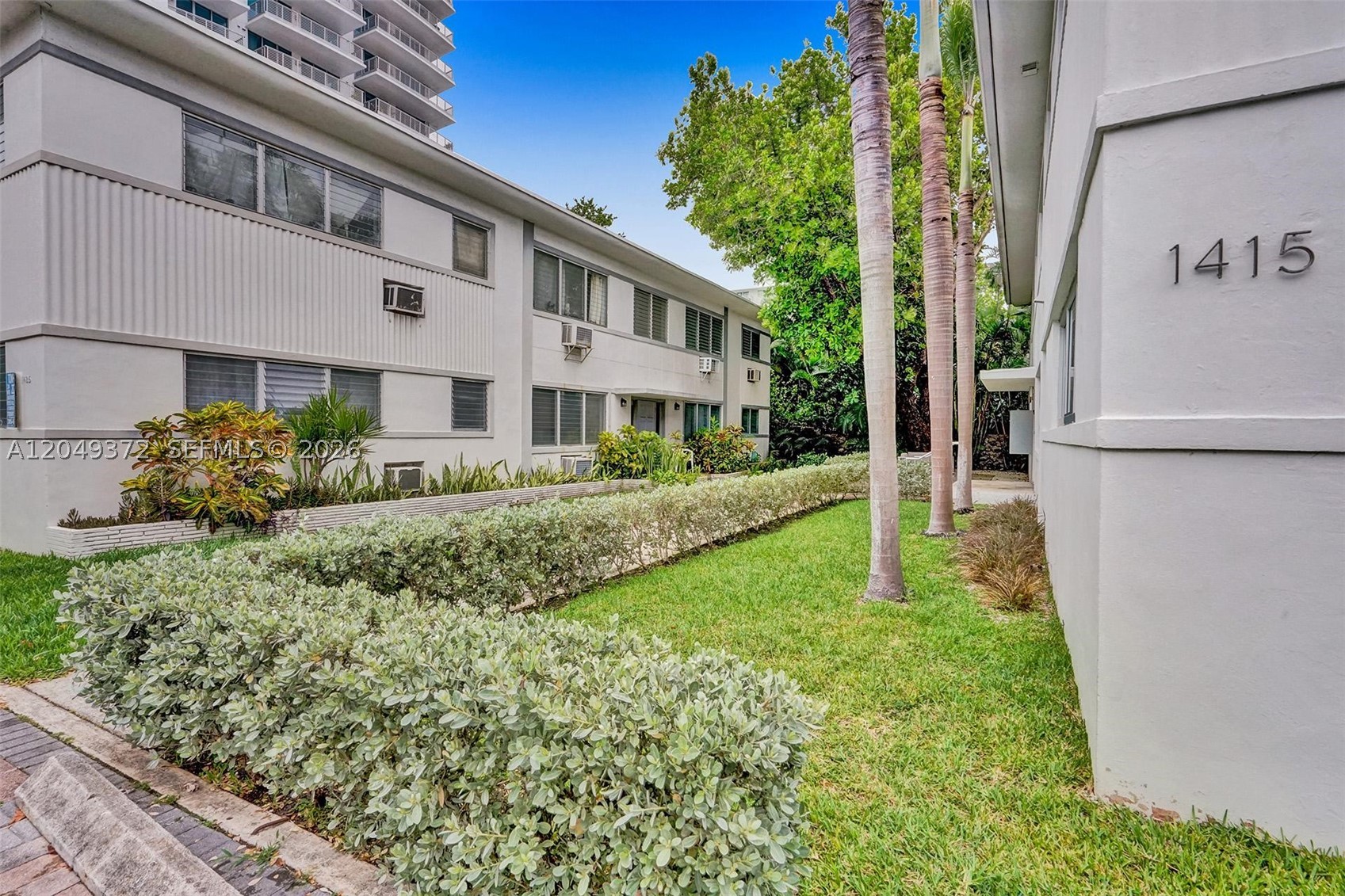 ALTON BEACH BAY FRONT - Residential Lease