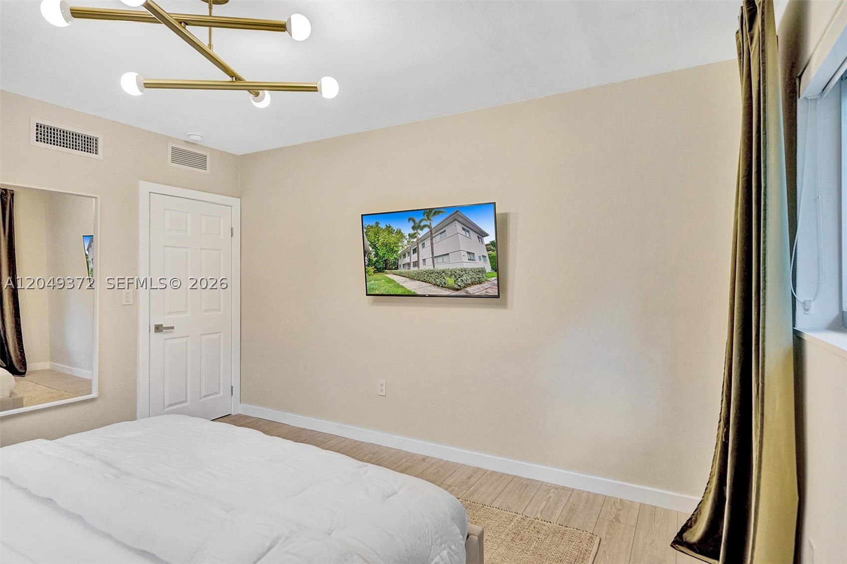 ALTON BEACH BAY FRONT - Residential Lease
