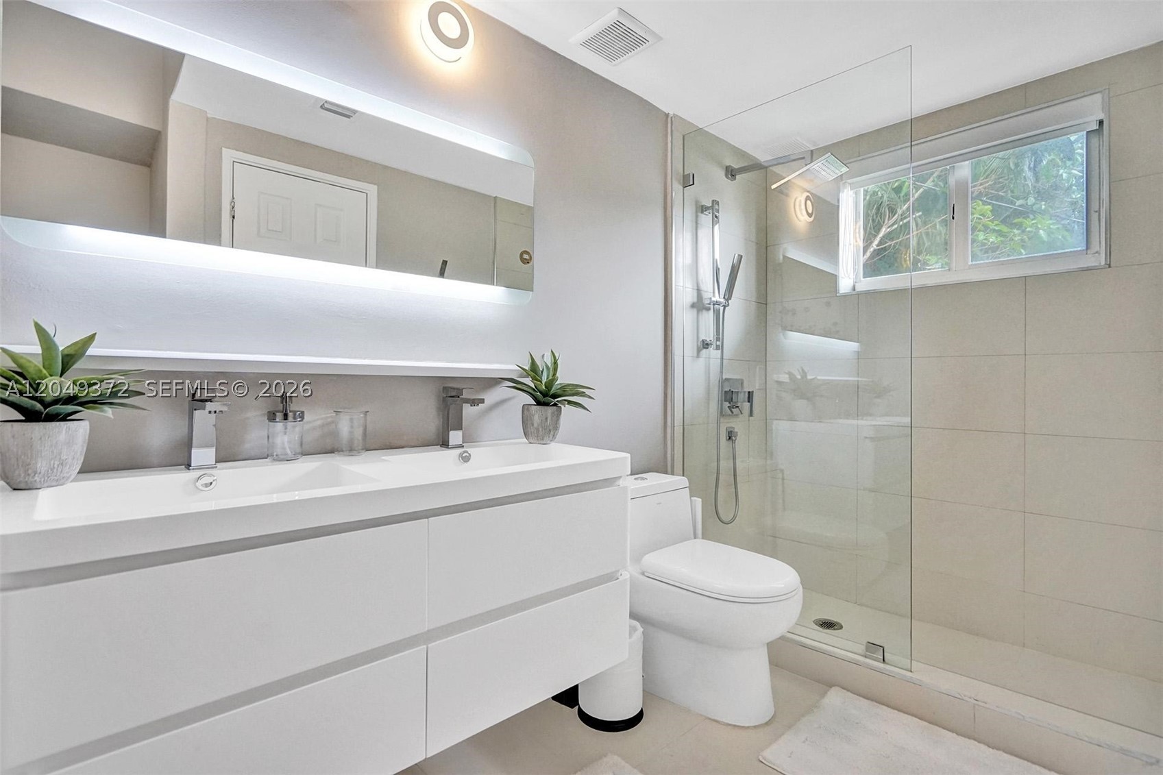 ALTON BEACH BAY FRONT - Residential Lease
