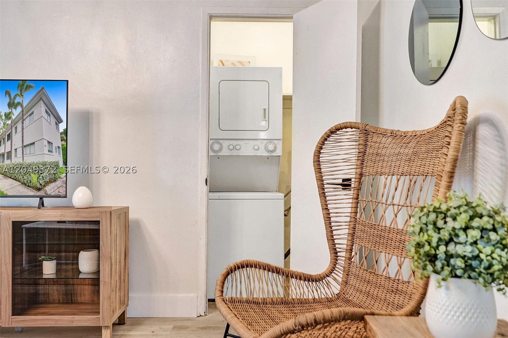 ALTON BEACH BAY FRONT - Residential Lease