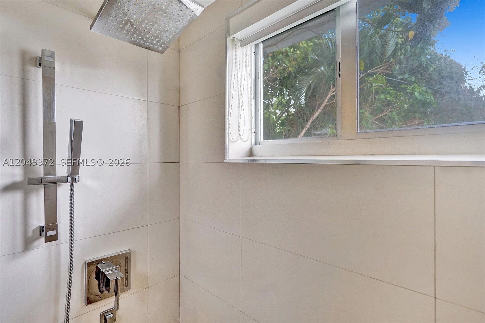 ALTON BEACH BAY FRONT - Residential Lease
