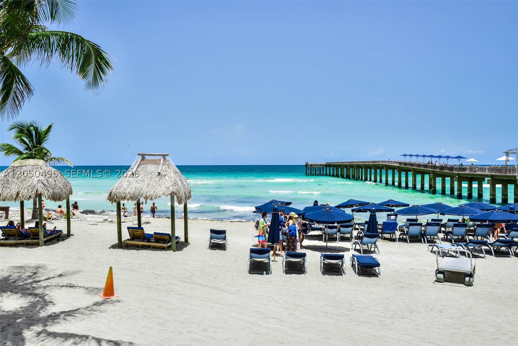 LA PERLA CONDO - Residential Lease