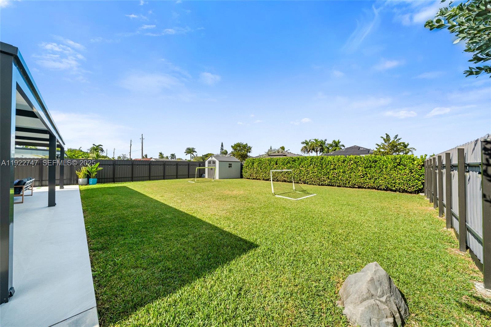KINGS COURT - Residential