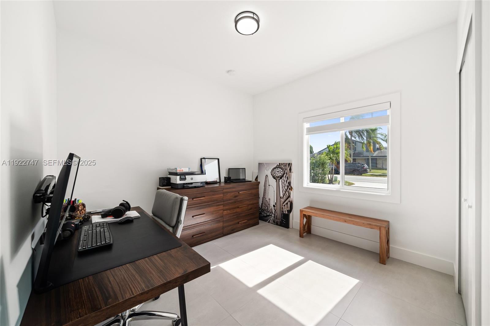 KINGS COURT - Residential