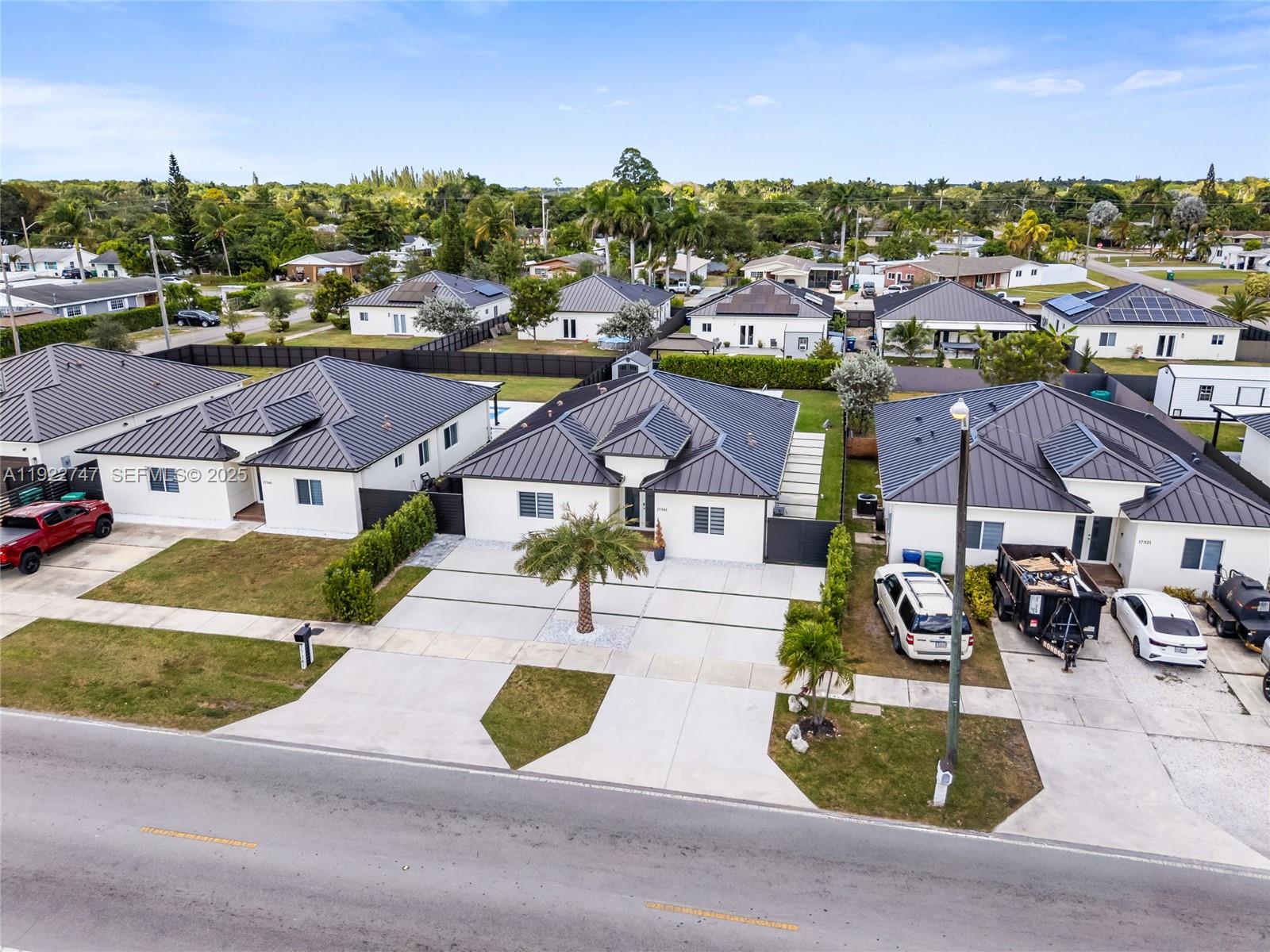 KINGS COURT - Residential