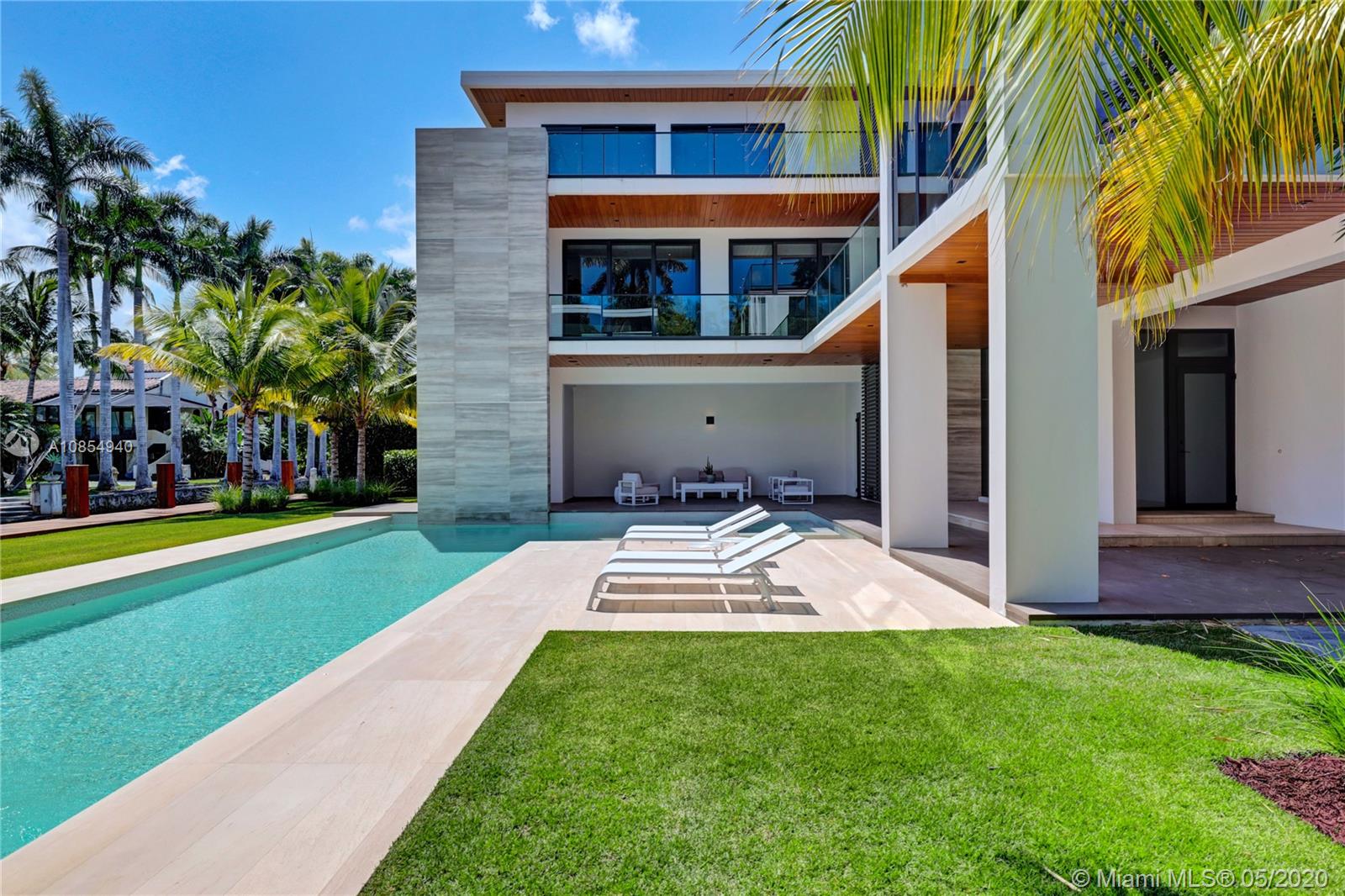 ENTRADA - Residential