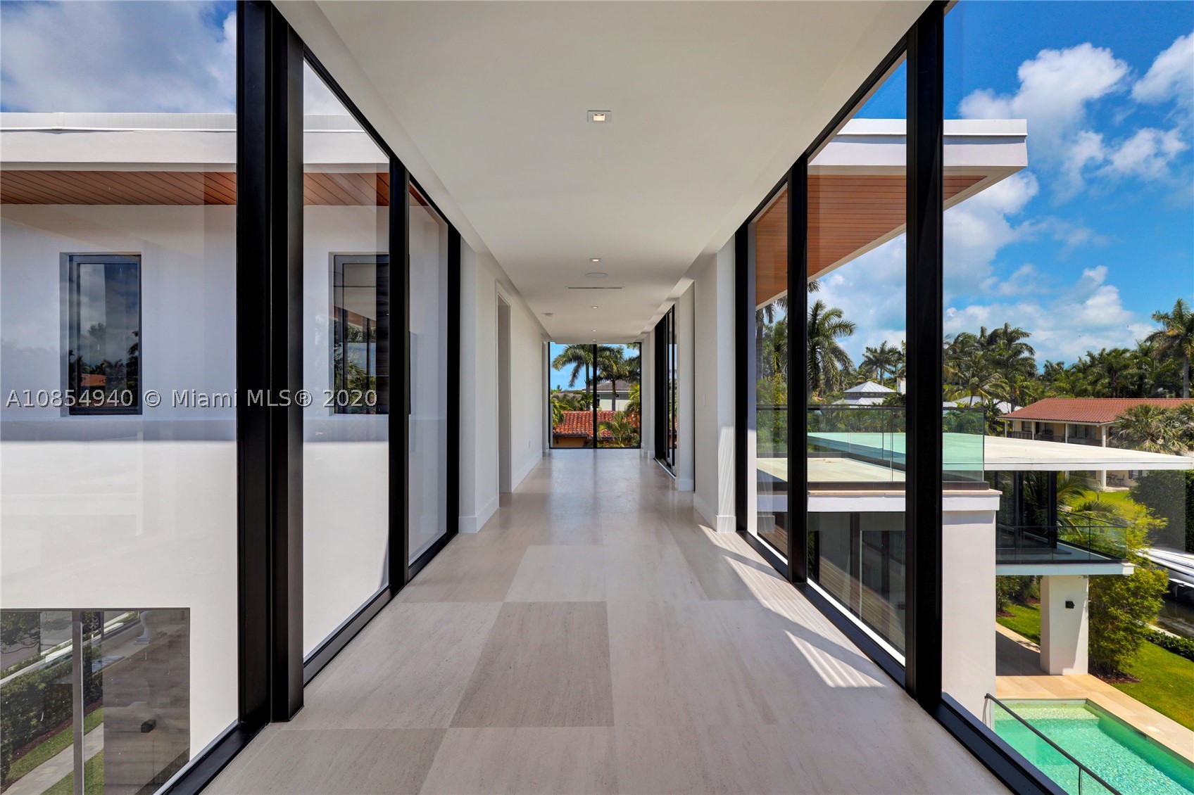 ENTRADA - Residential
