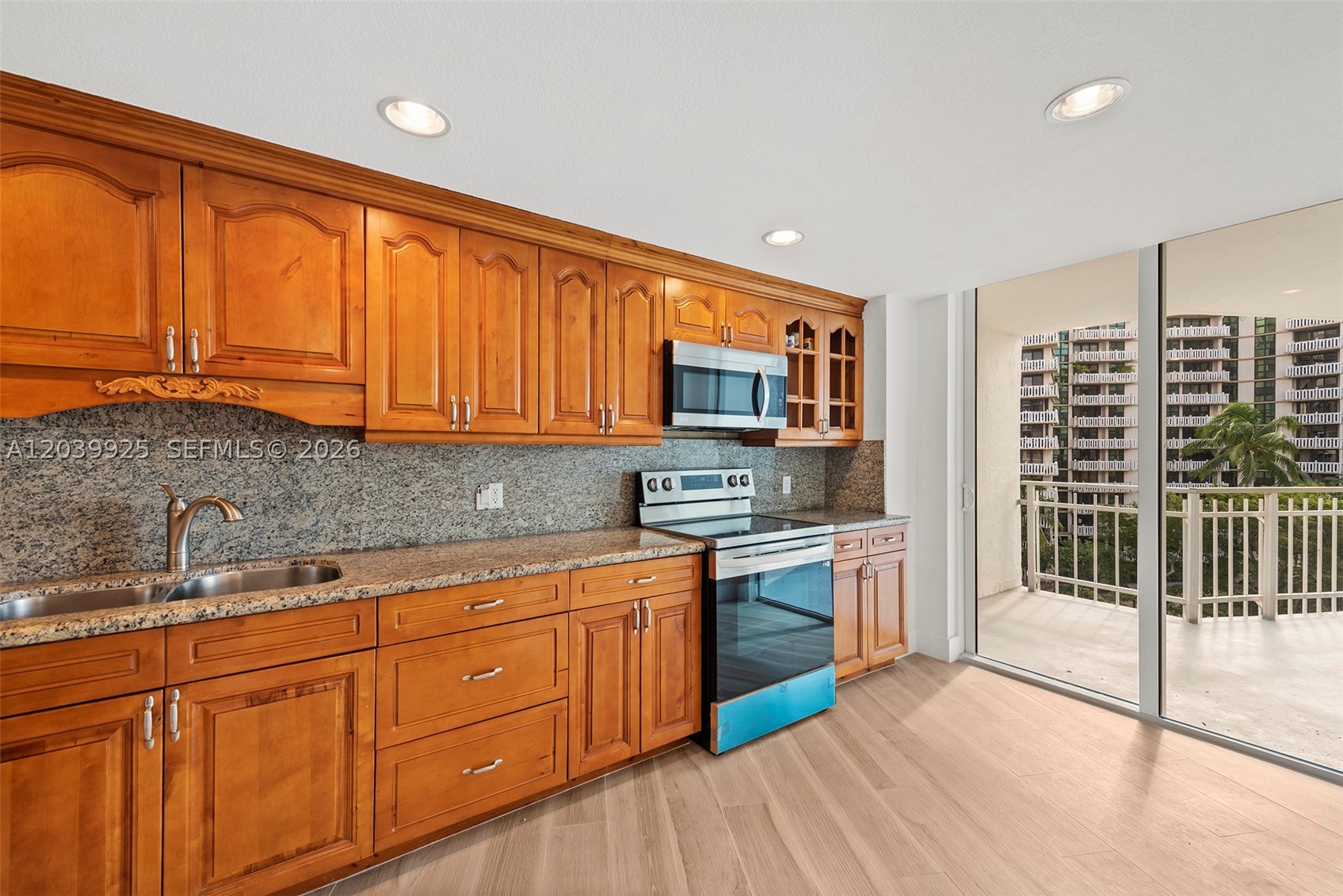 MAR-AZUL CONDO - Residential