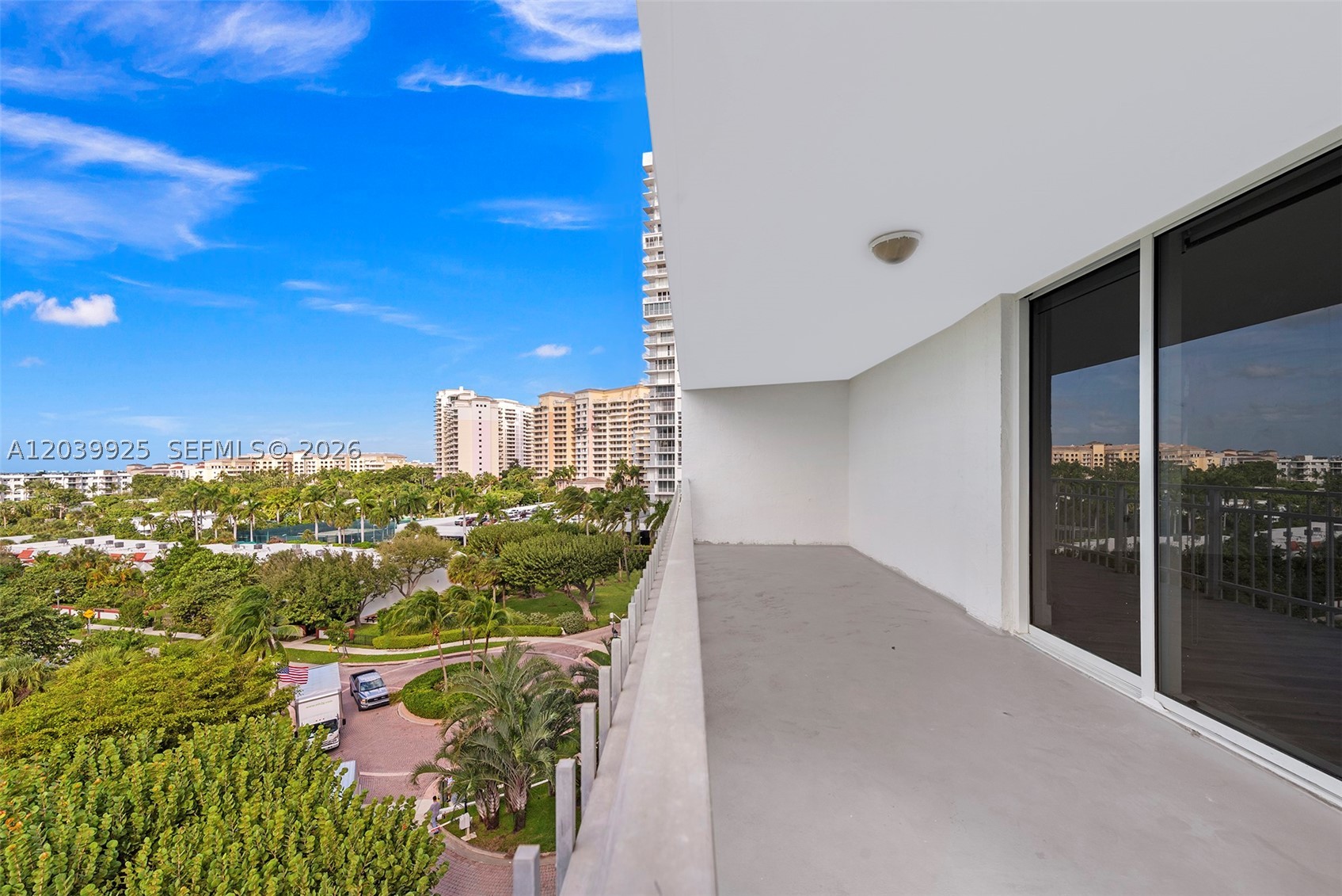 MAR-AZUL CONDO - Residential