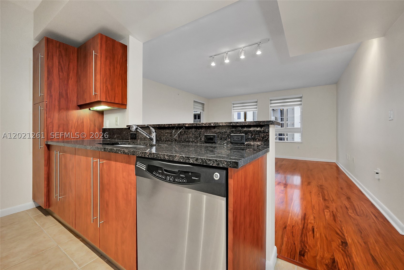 TOSCANO CONDO - Residential Lease