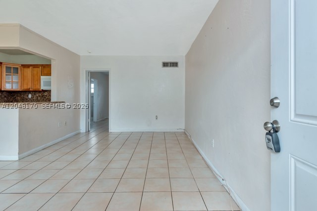 THE KENSINGTON CONDO - Residential Lease