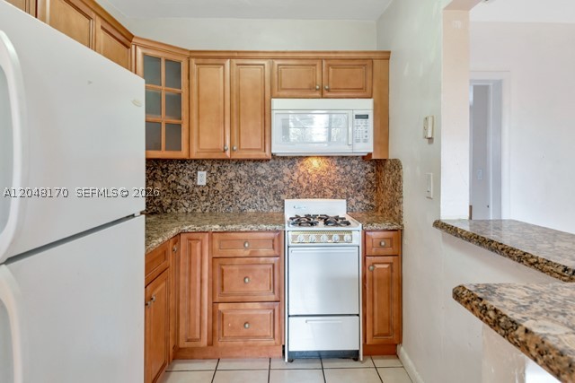 THE KENSINGTON CONDO - Residential Lease