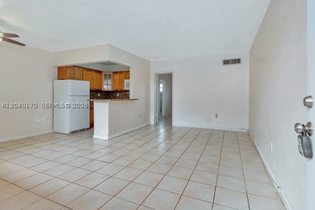 THE KENSINGTON CONDO - Residential Lease