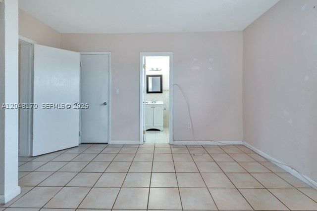 THE KENSINGTON CONDO - Residential Lease
