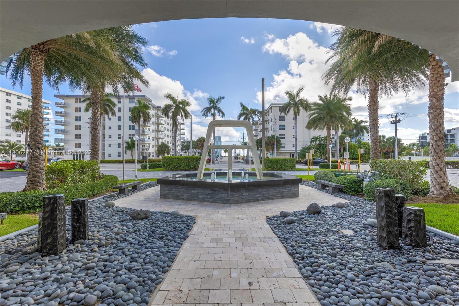 ALLINGTON TOWERS NORTH CO - Residential Lease