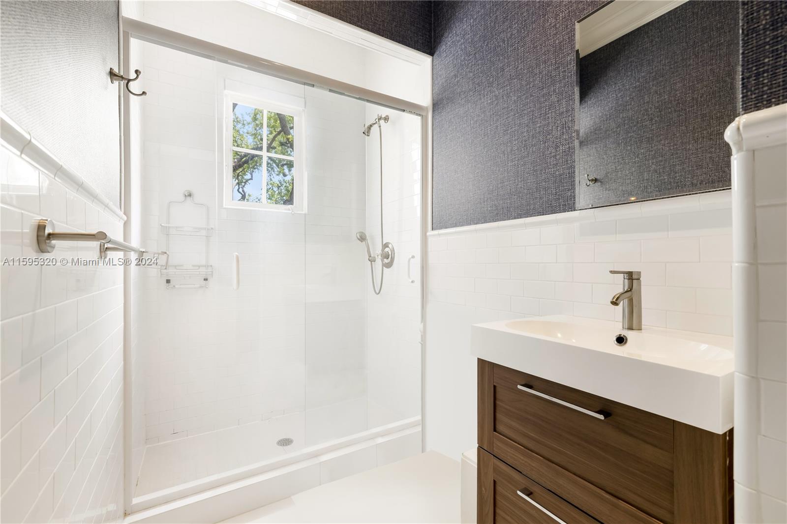 SANS SOUCI CORR PL OF 2ND - Residential Lease