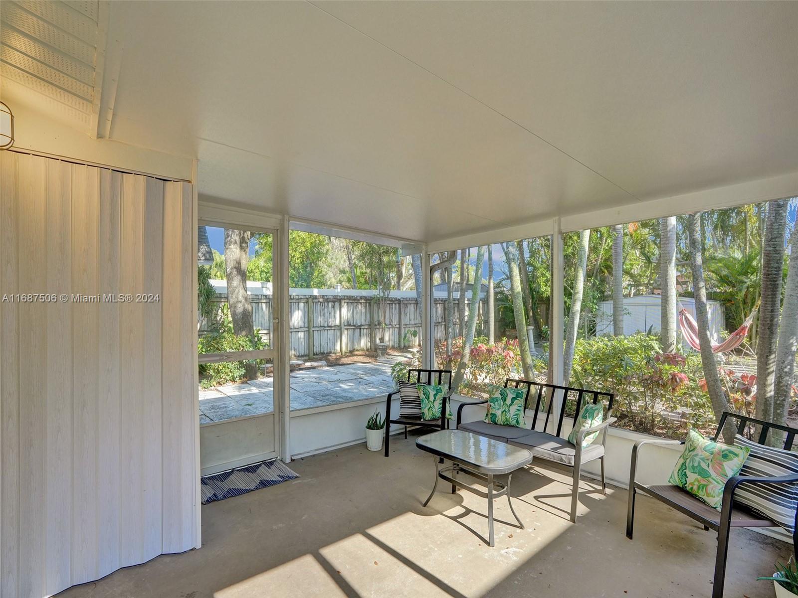 OAKLAND PARK SECOND ADD - Residential Lease