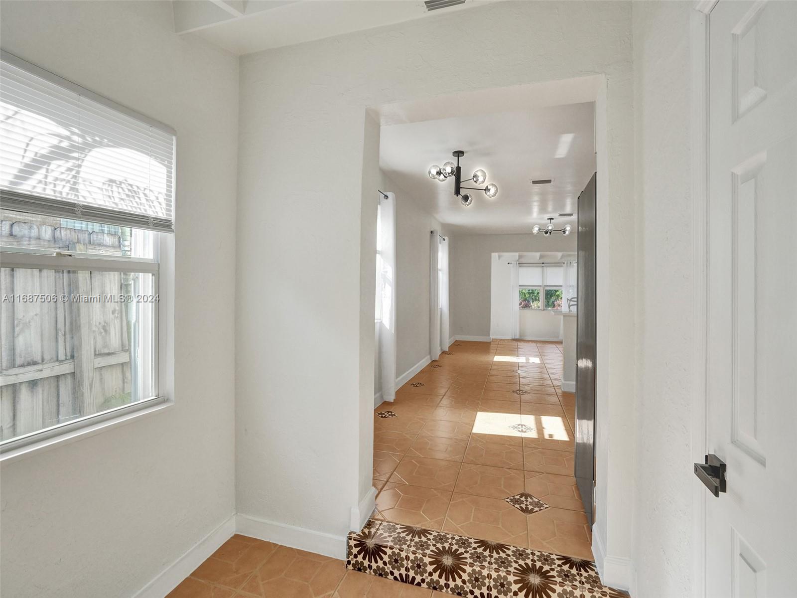 OAKLAND PARK SECOND ADD - Residential Lease