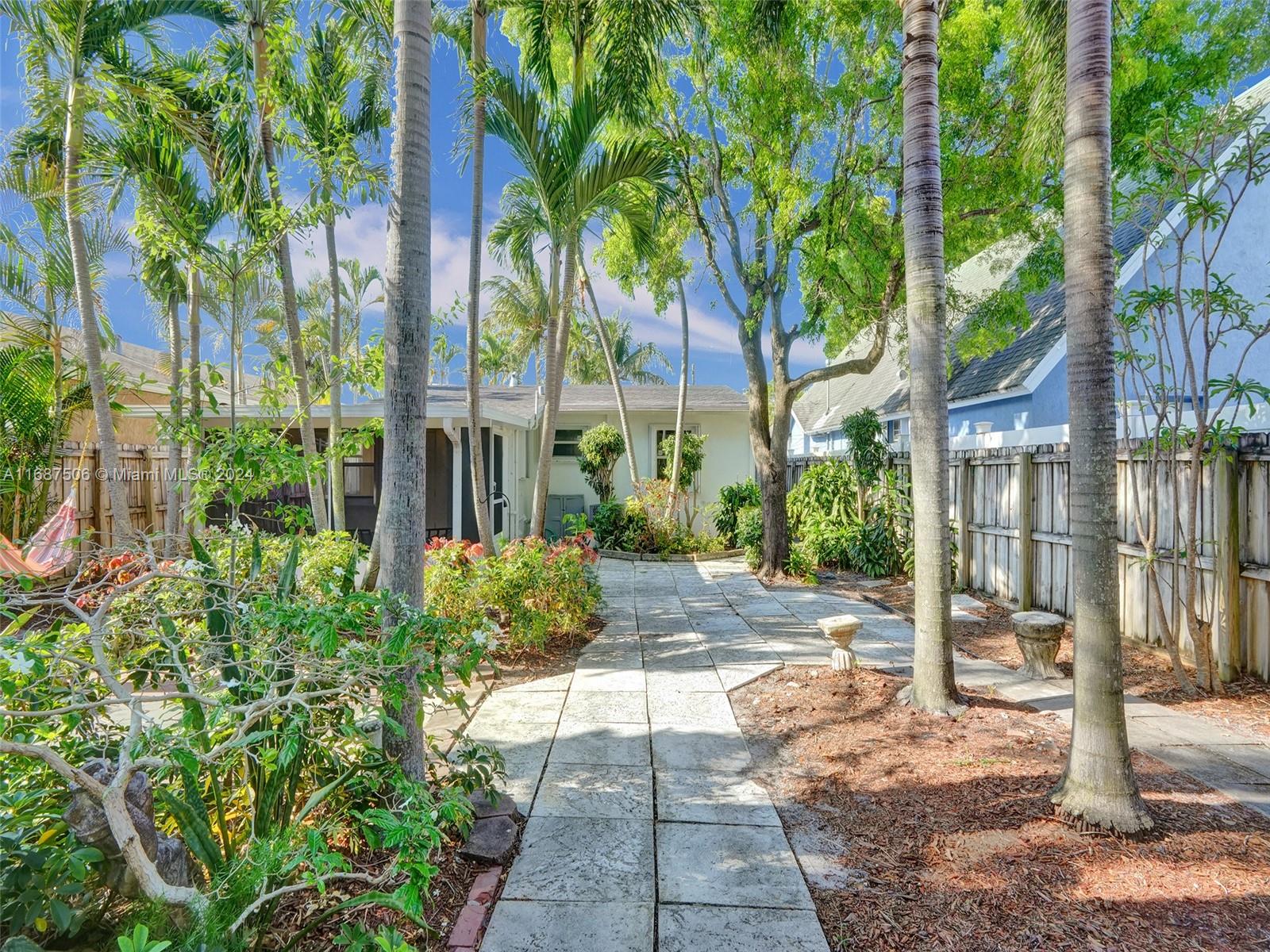 OAKLAND PARK SECOND ADD - Residential Lease