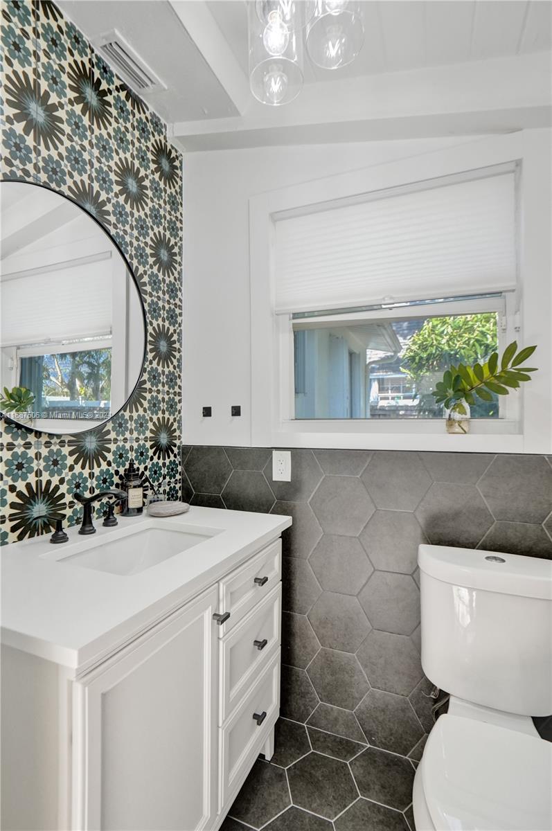 OAKLAND PARK SECOND ADD - Residential Lease