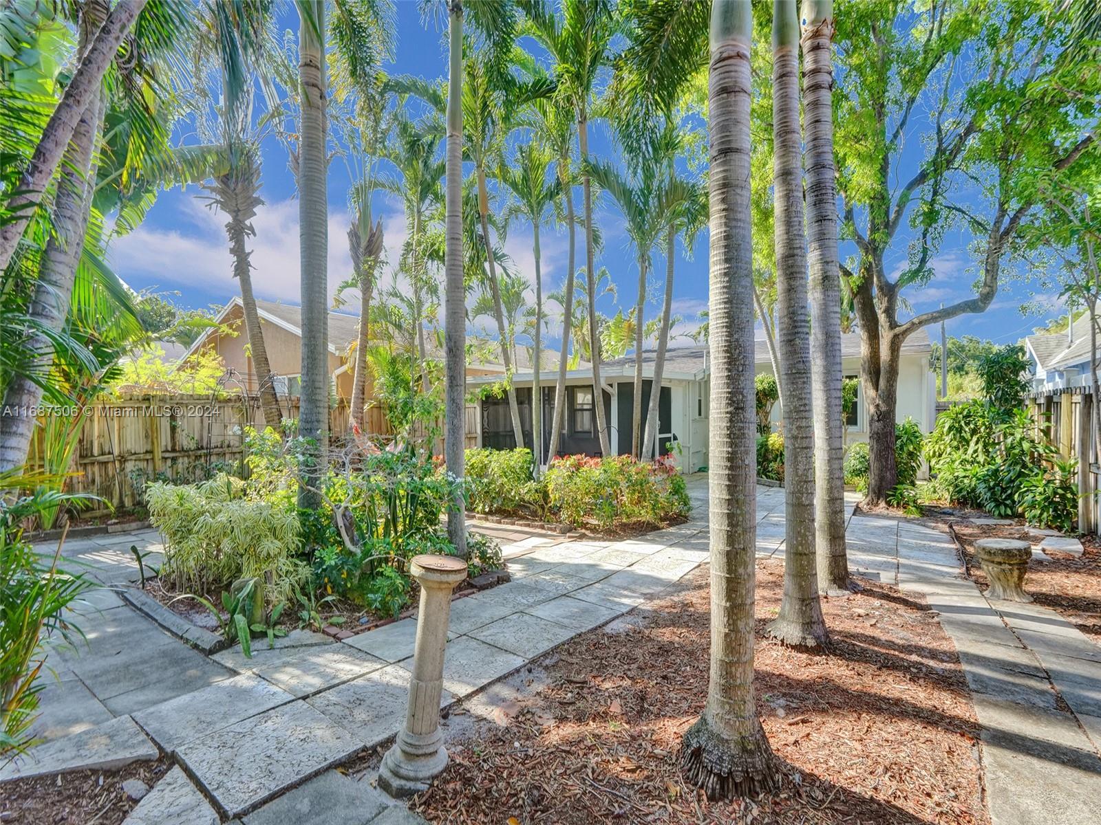 OAKLAND PARK SECOND ADD - Residential Lease