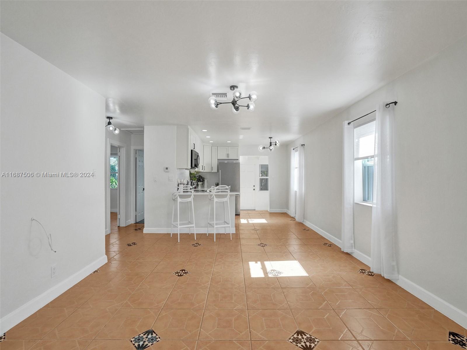 OAKLAND PARK SECOND ADD - Residential Lease