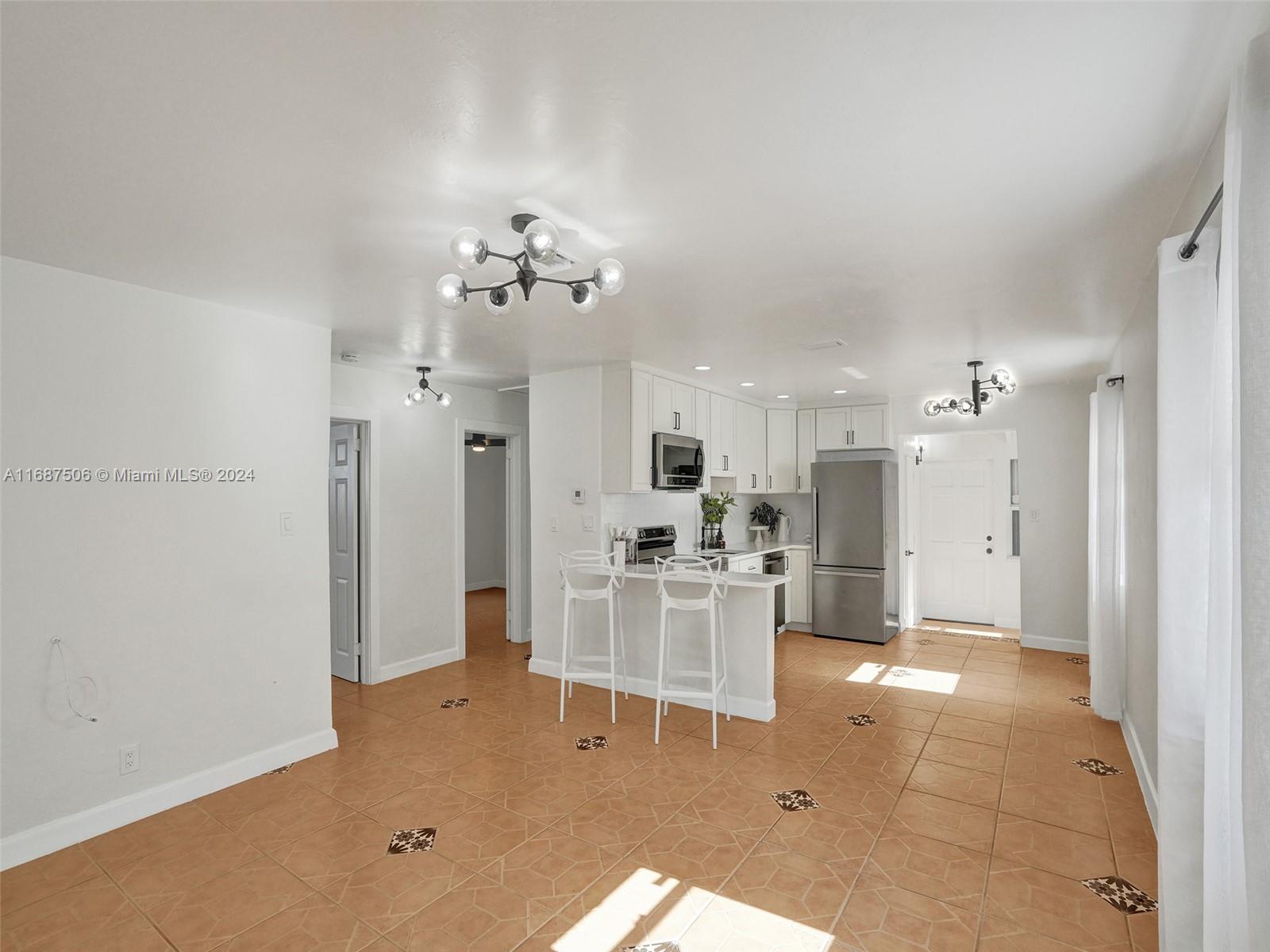 OAKLAND PARK SECOND ADD - Residential Lease