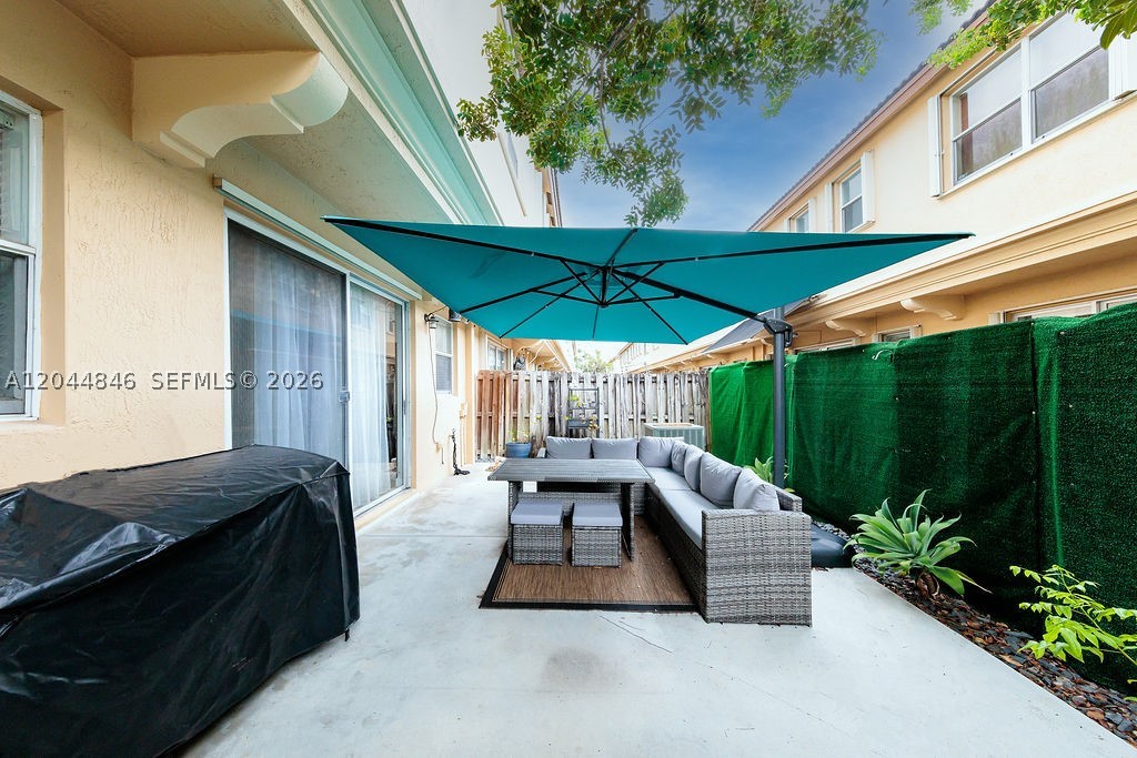 COURTS AT TUSCANY WEST - Residential