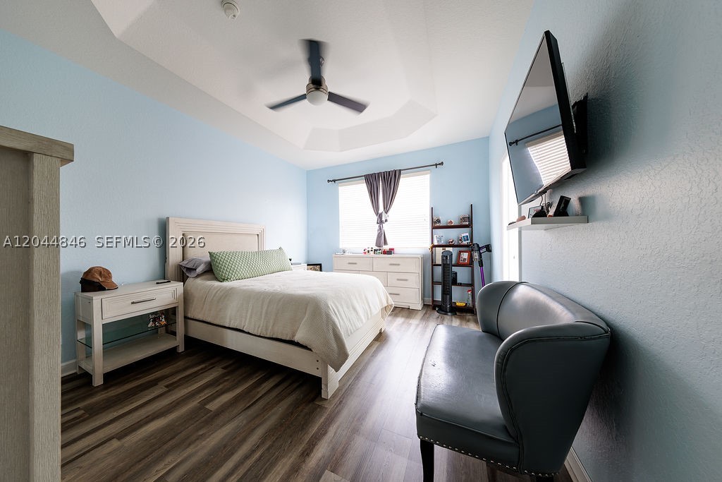 COURTS AT TUSCANY WEST - Residential