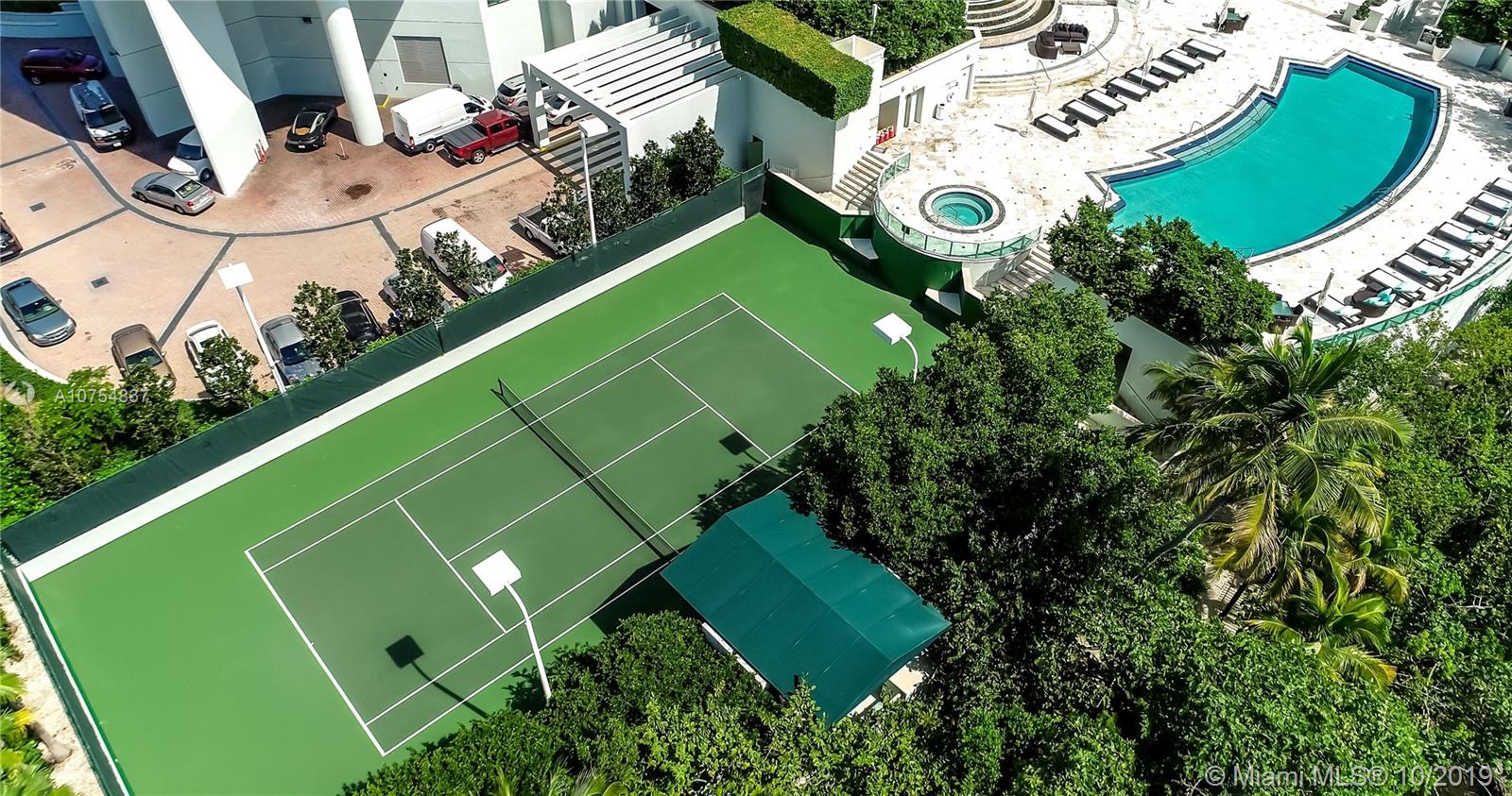 SANTA MARIA CONDO - Residential