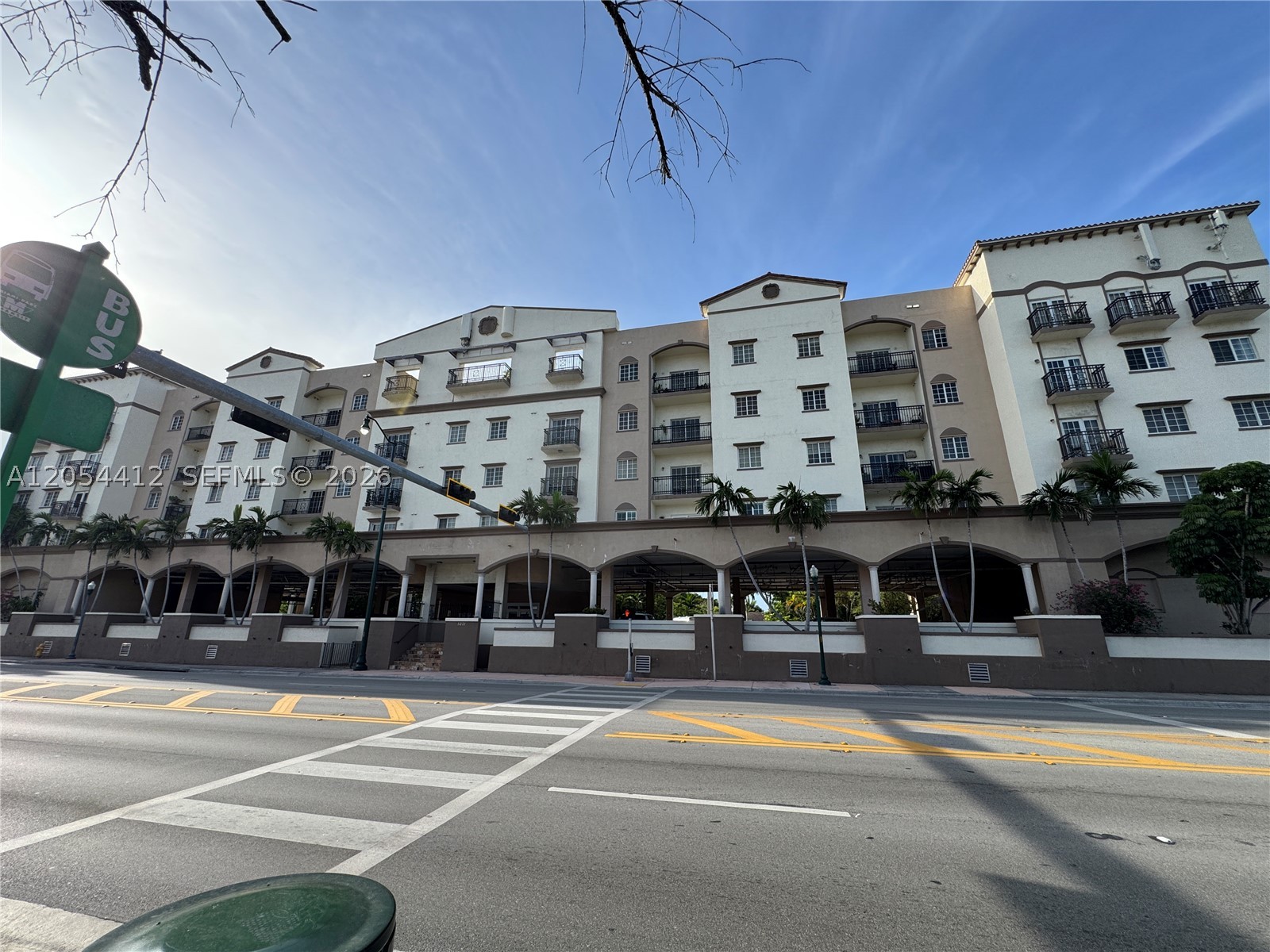GRANADA GRAND CONDO - Residential Lease