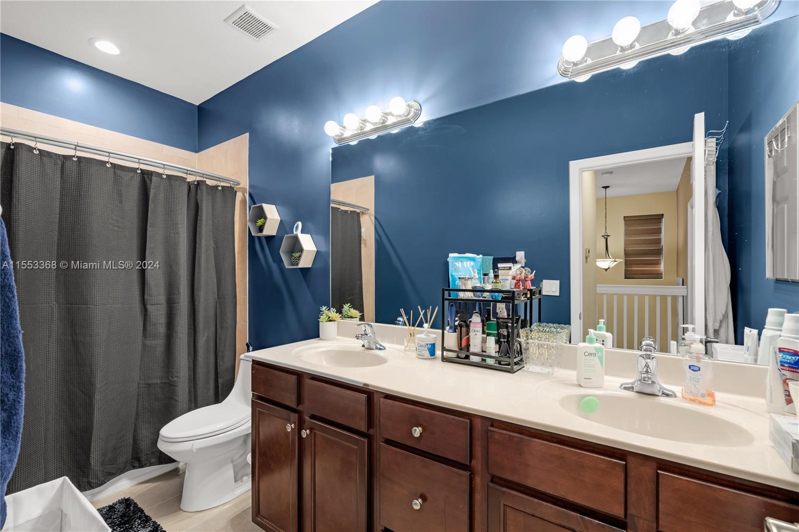 LAKES BY THE BAY FAYE REP - Residential