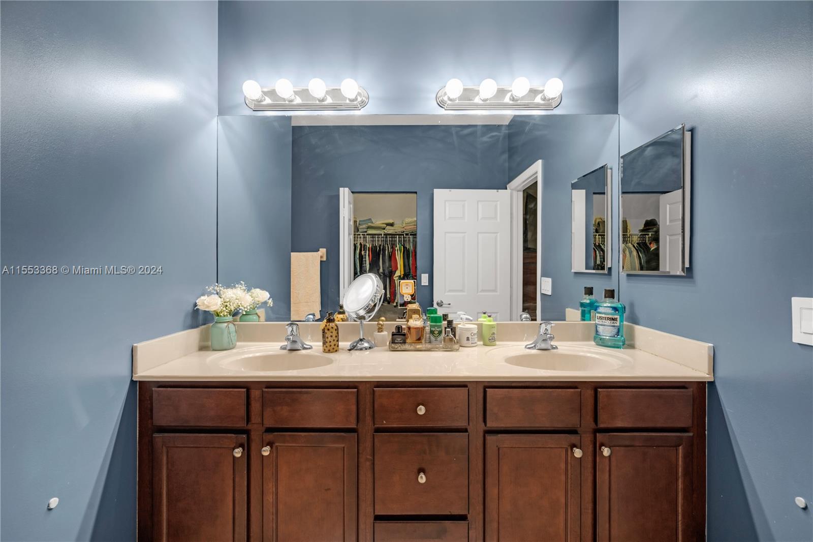 LAKES BY THE BAY FAYE REP - Residential