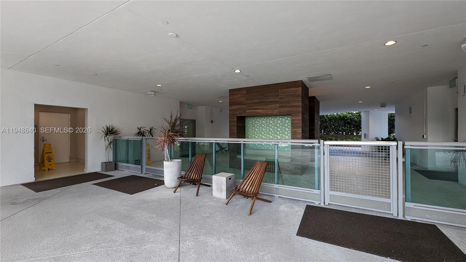 WIND CONDO - Residential