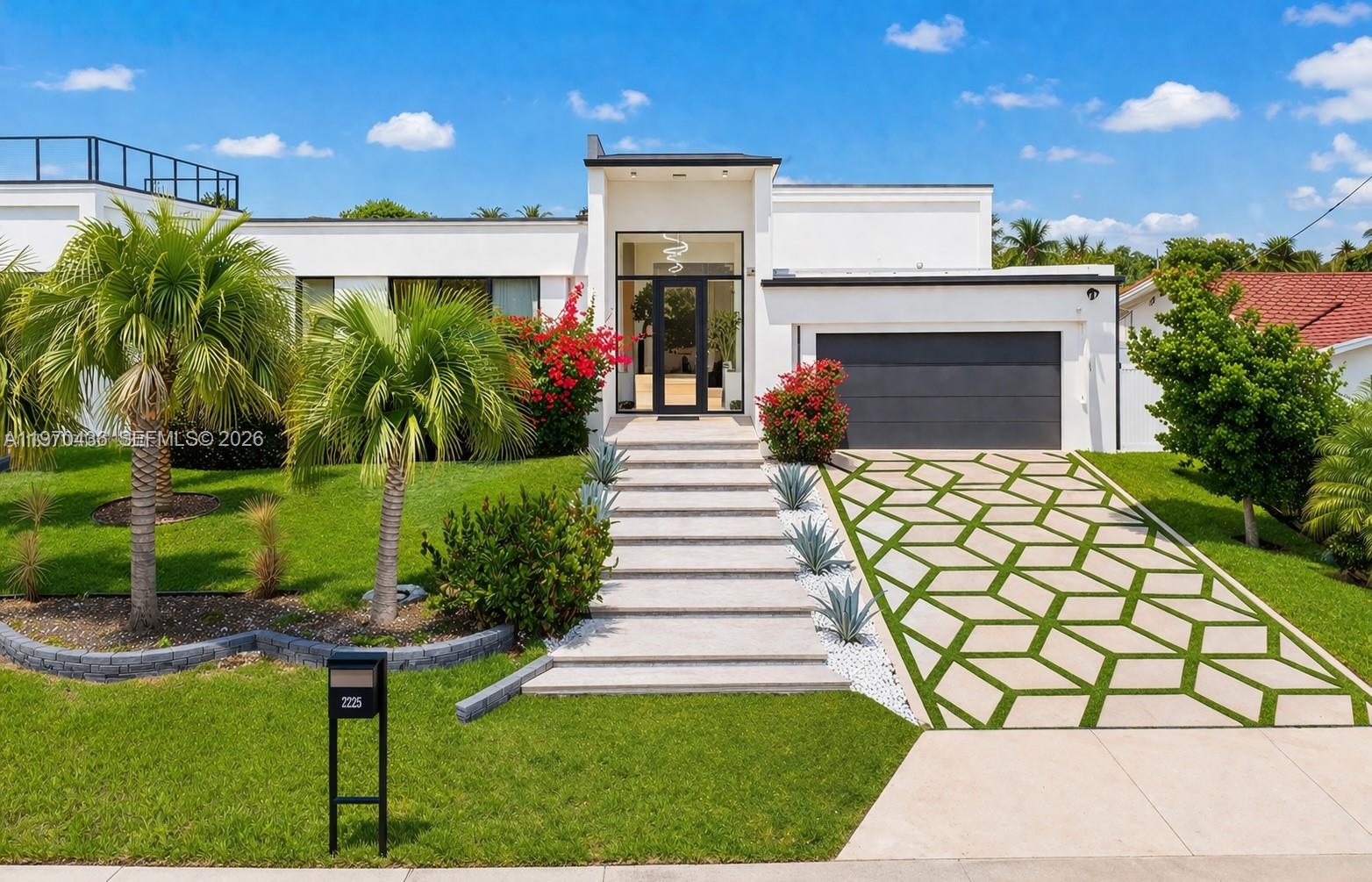 NORTH BAL HARBOUR - Residential