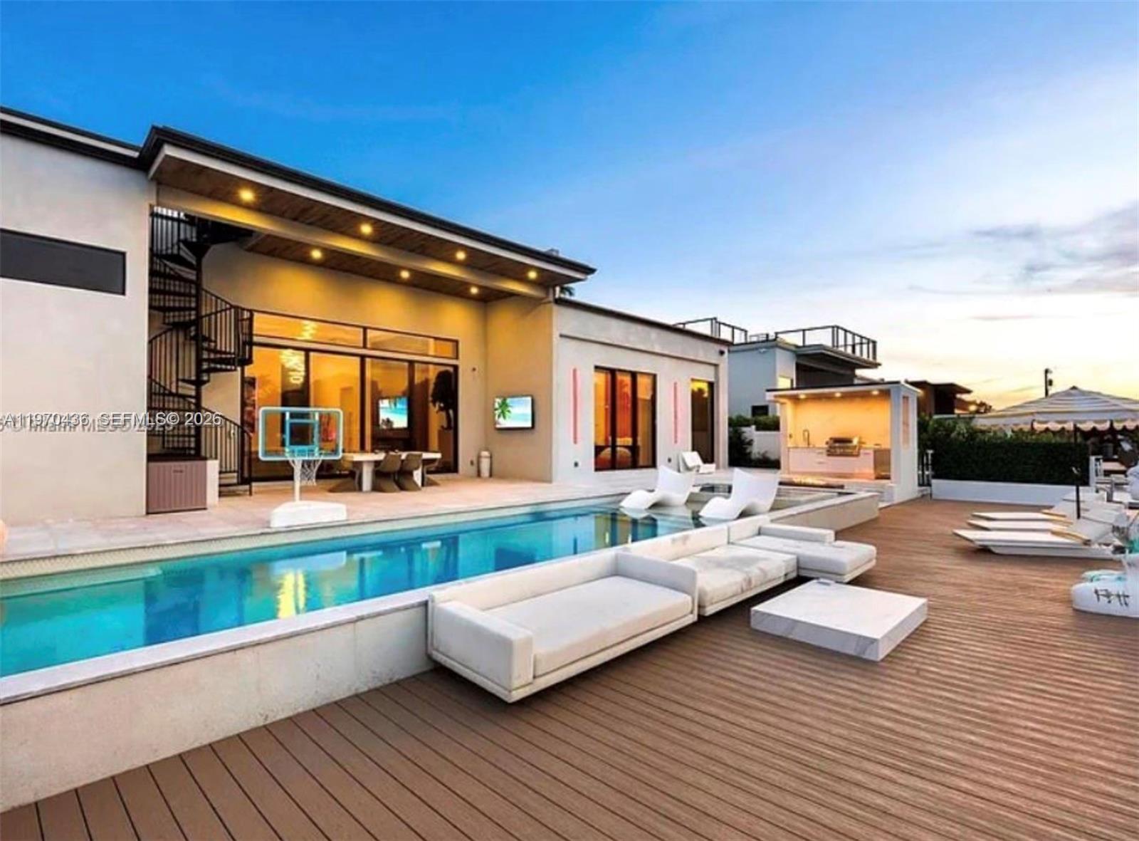NORTH BAL HARBOUR - Residential