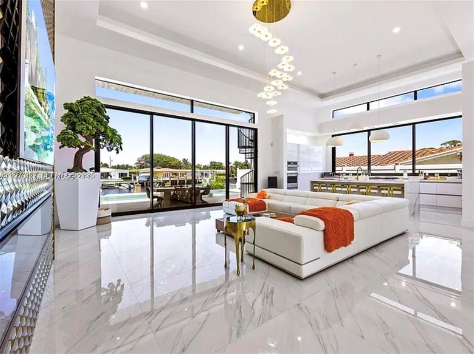 NORTH BAL HARBOUR - Residential