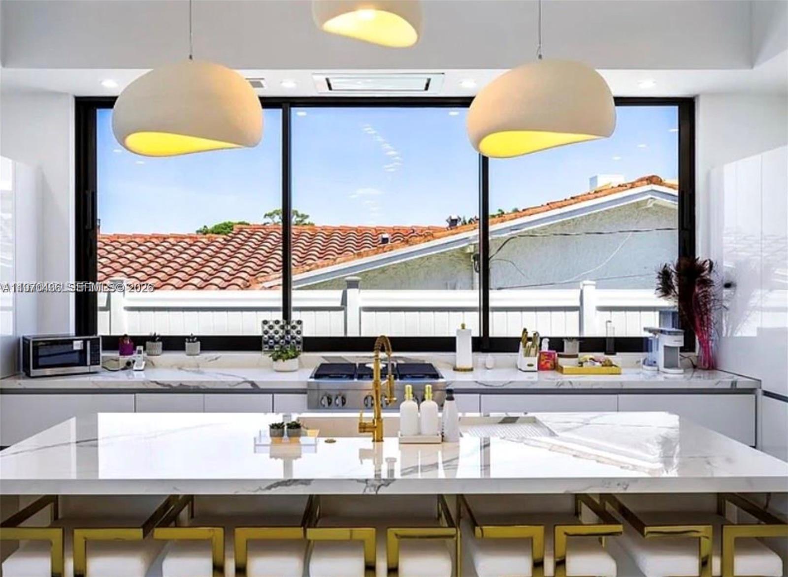 NORTH BAL HARBOUR - Residential