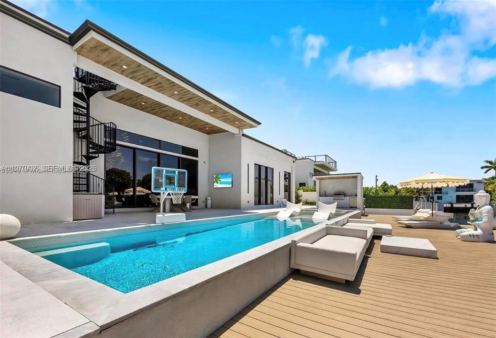 NORTH BAL HARBOUR - Residential