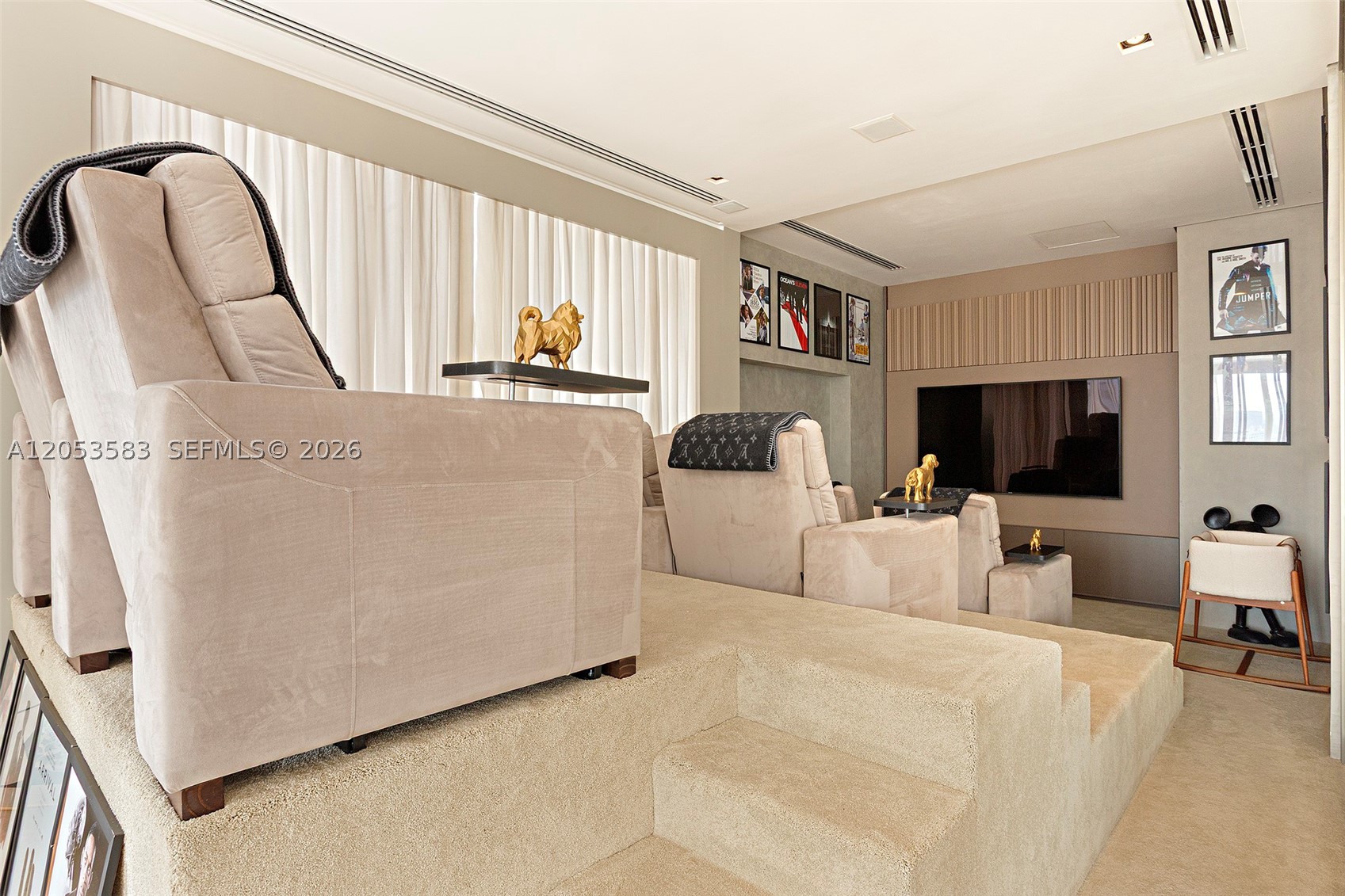 CHATEAU LATOUR - Residential