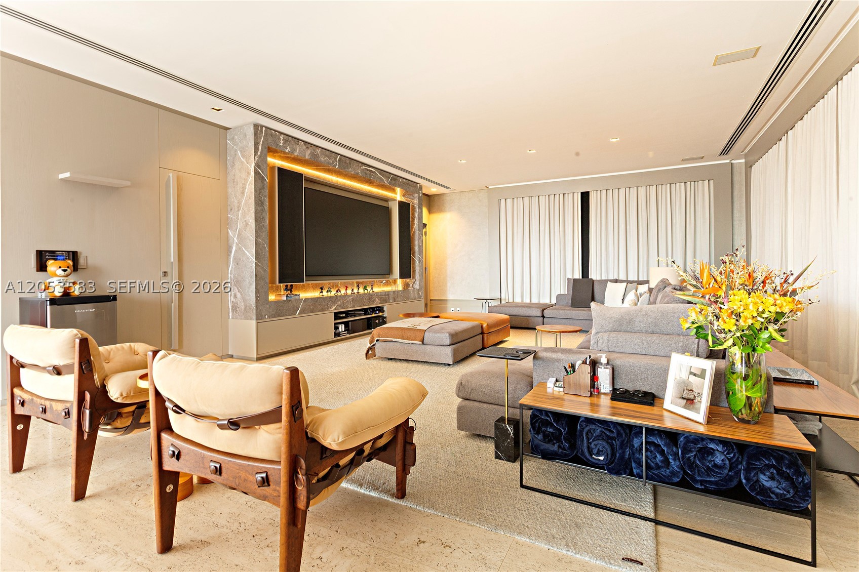 CHATEAU LATOUR - Residential