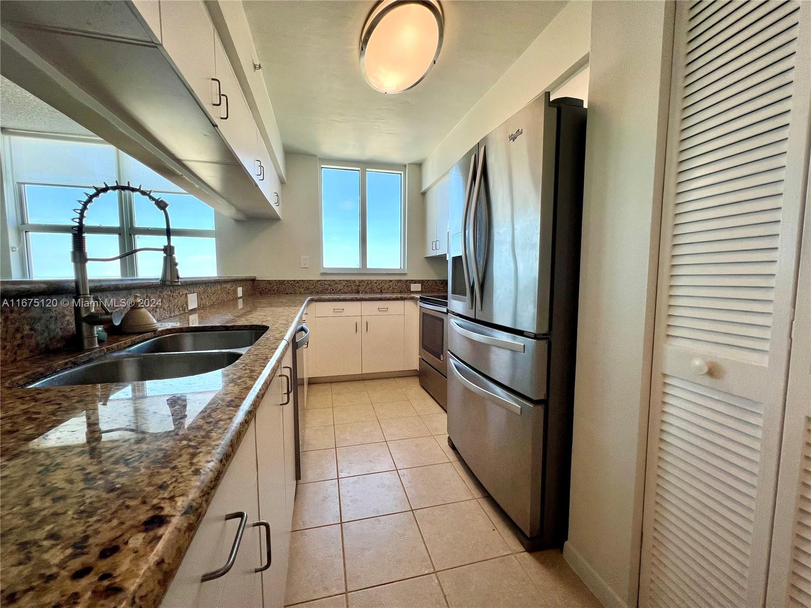 The Floridian Condo - Residential Lease