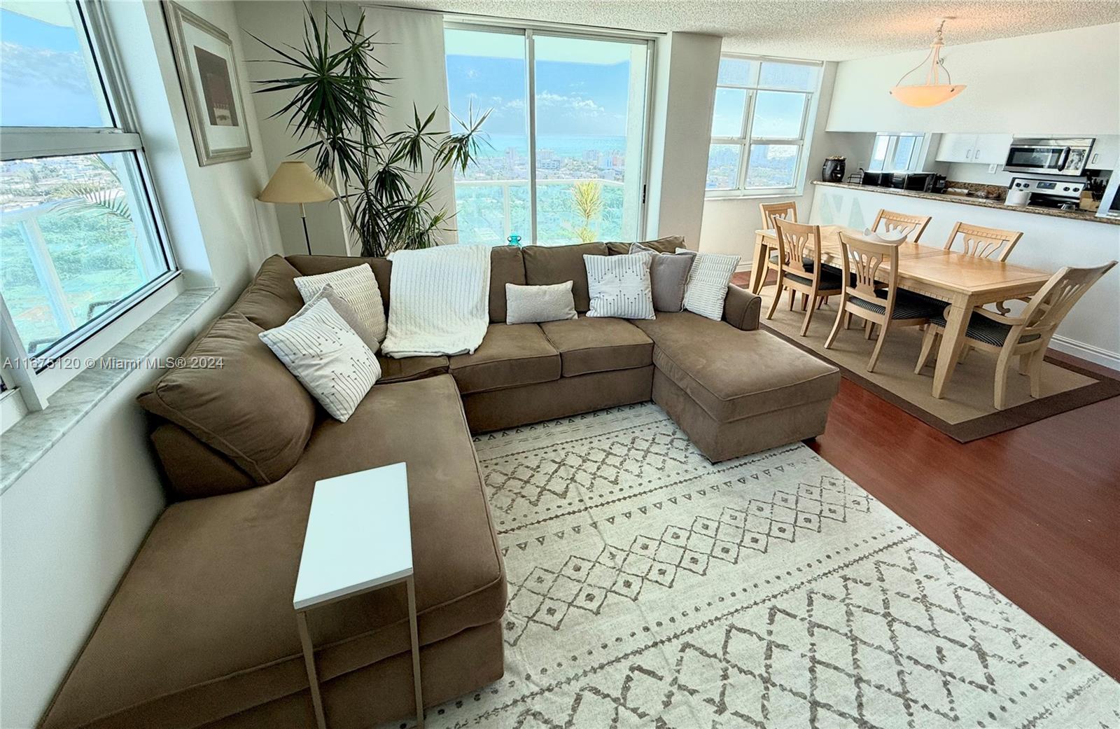 The Floridian Condo - Residential Lease