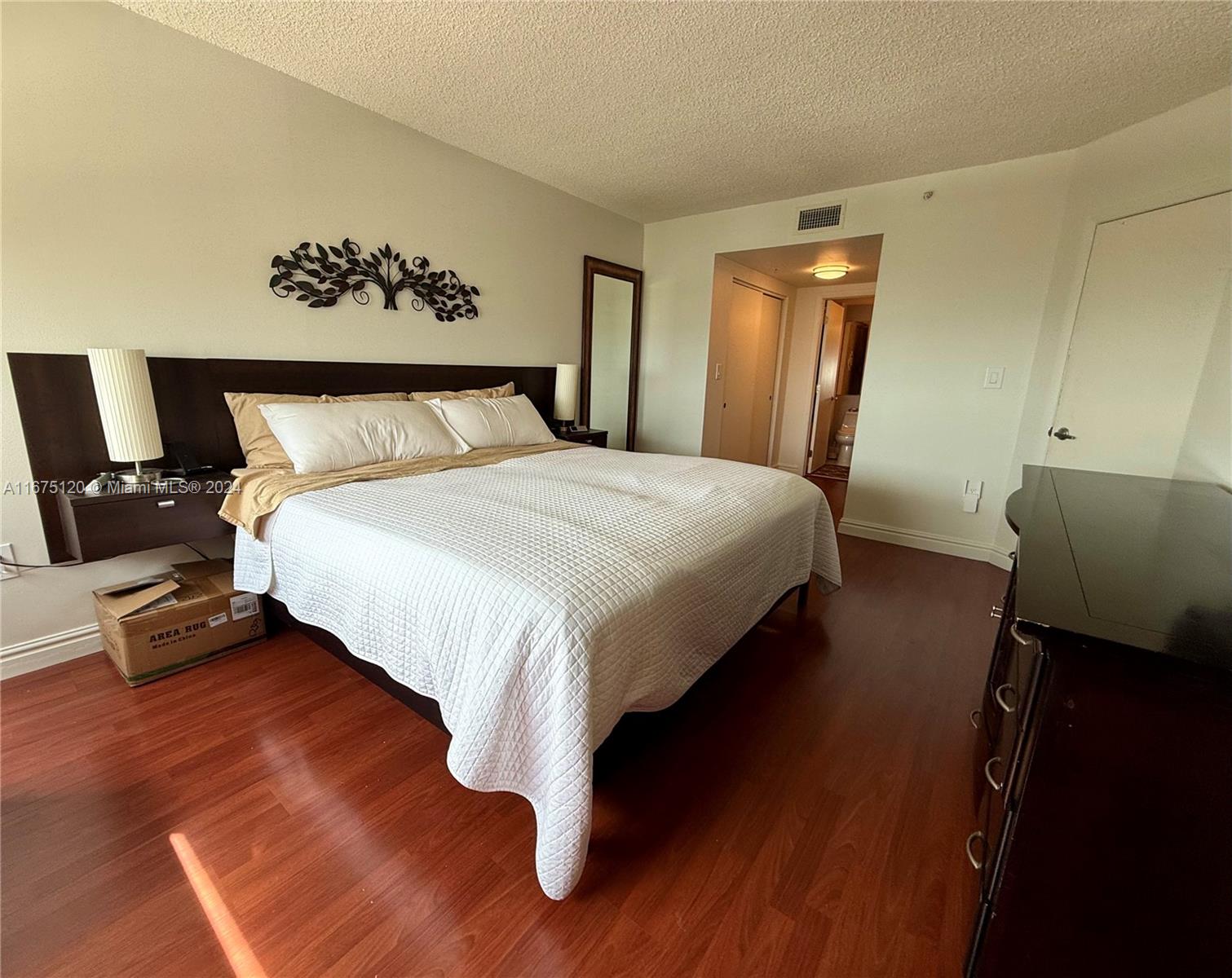 The Floridian Condo - Residential Lease