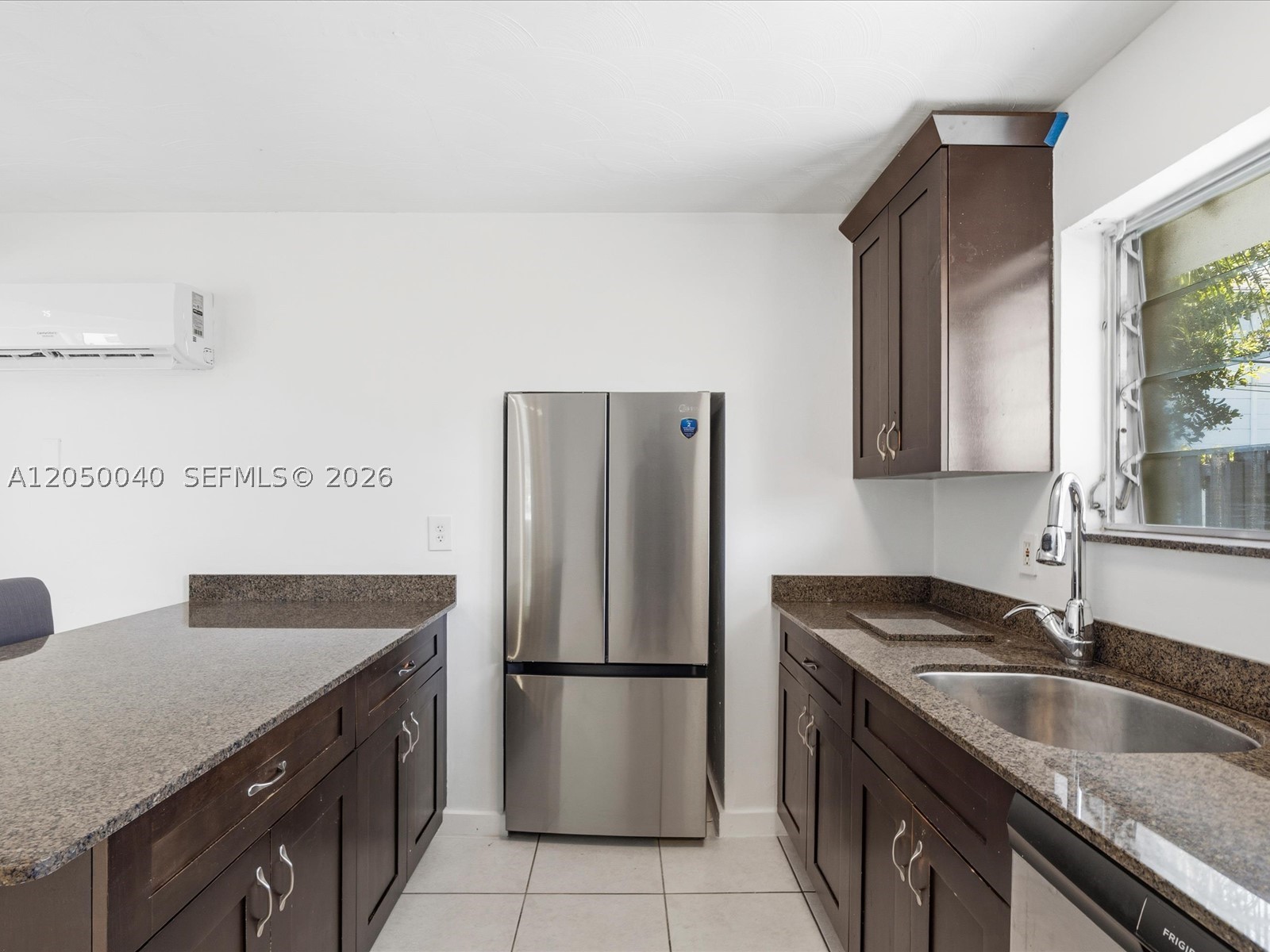 LAUDERDALE BEACH EXT UNIT - Residential Lease