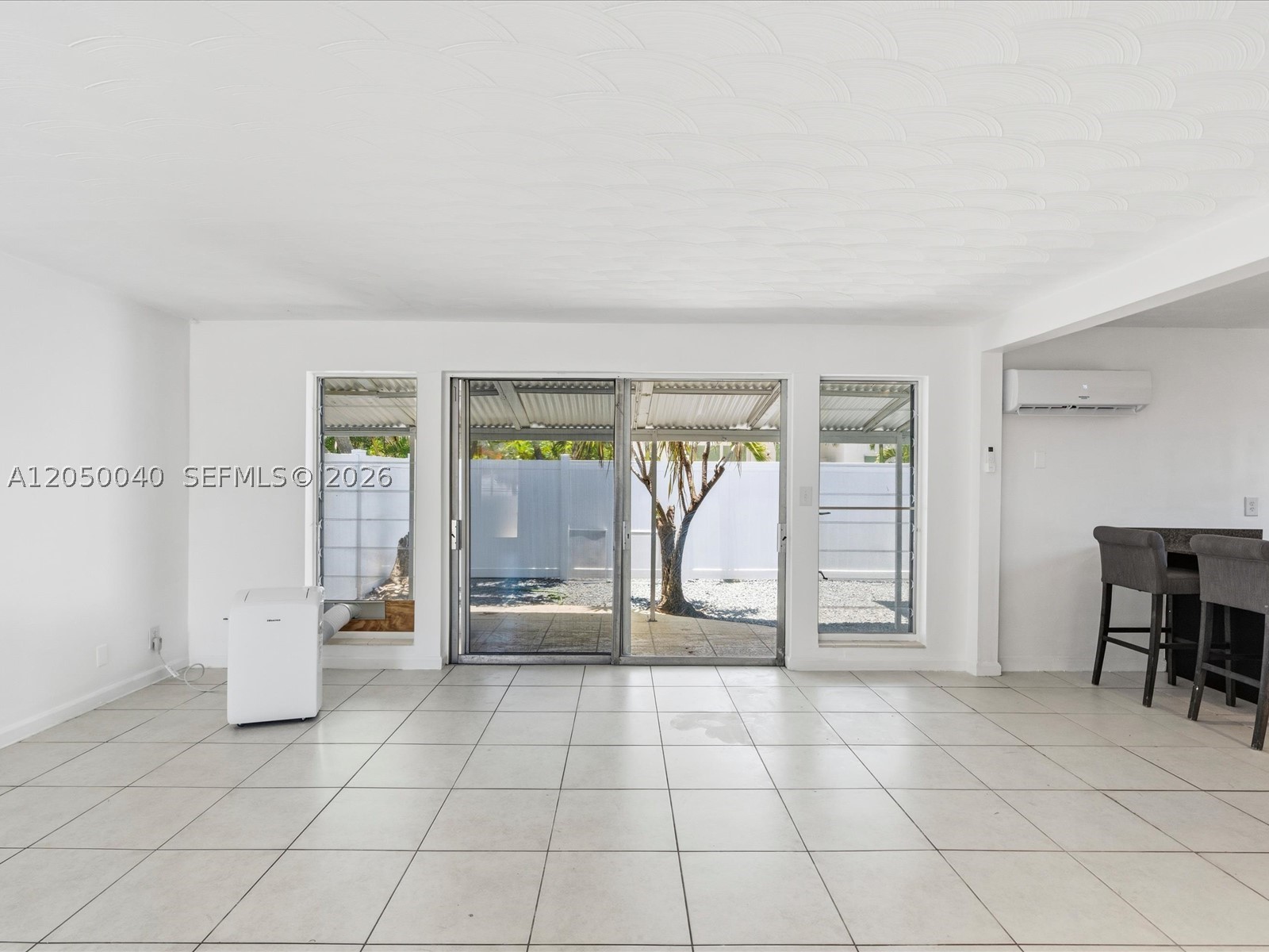 LAUDERDALE BEACH EXT UNIT - Residential Lease
