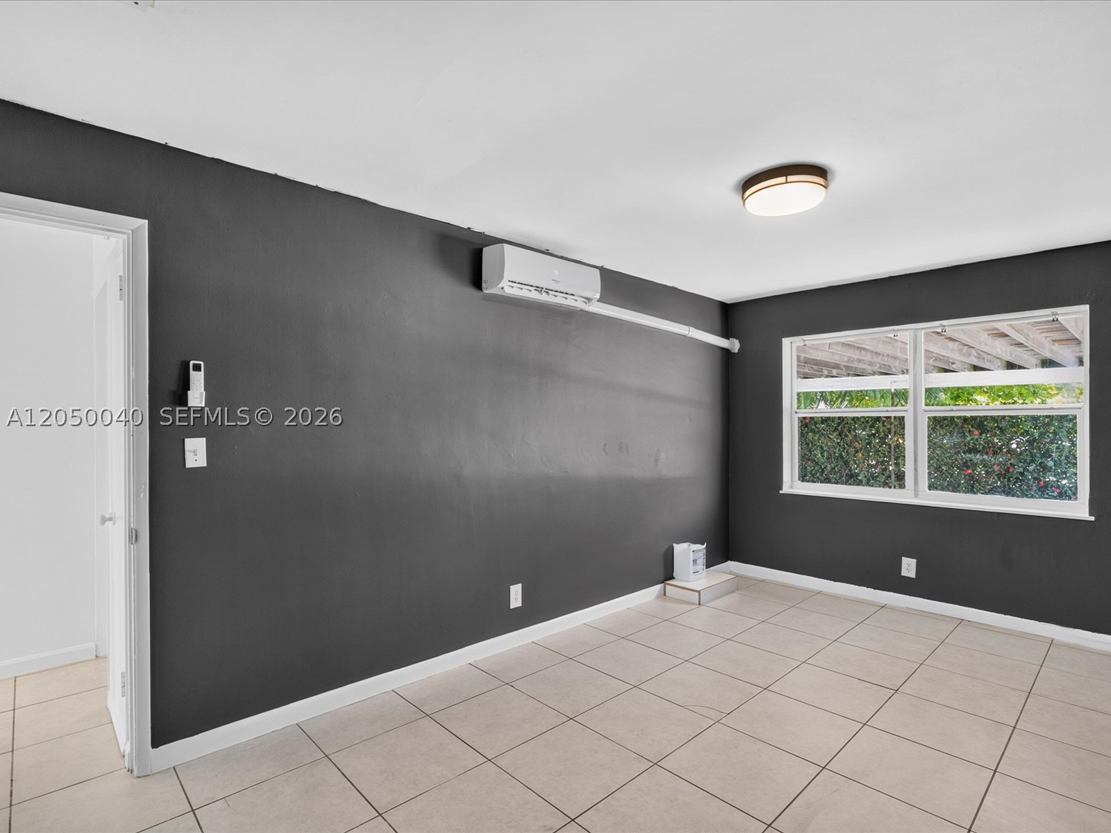 LAUDERDALE BEACH EXT UNIT - Residential Lease