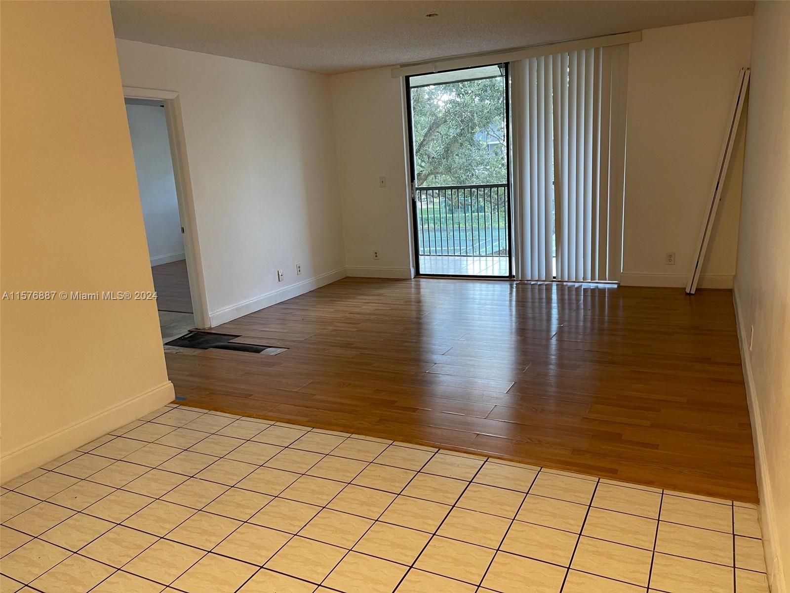 PLANTATION RACQUET CLUB - Residential