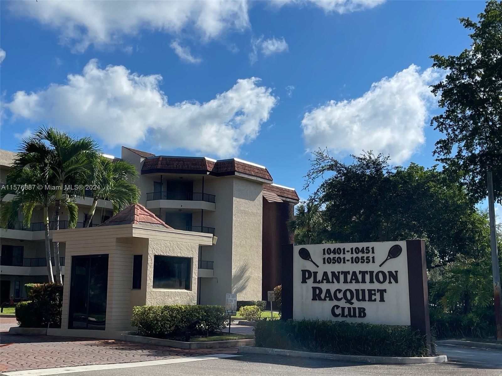 PLANTATION RACQUET CLUB - Residential